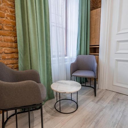 تبليسي Mini Hotel On Aghmashenebeli Ave المظهر الخارجي الصورة