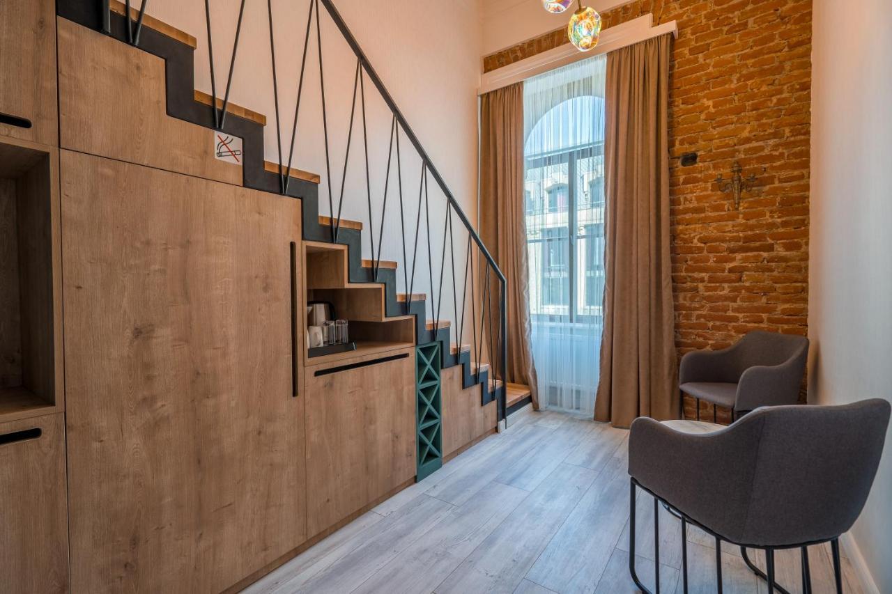 تبليسي Mini Hotel On Aghmashenebeli Ave المظهر الخارجي الصورة