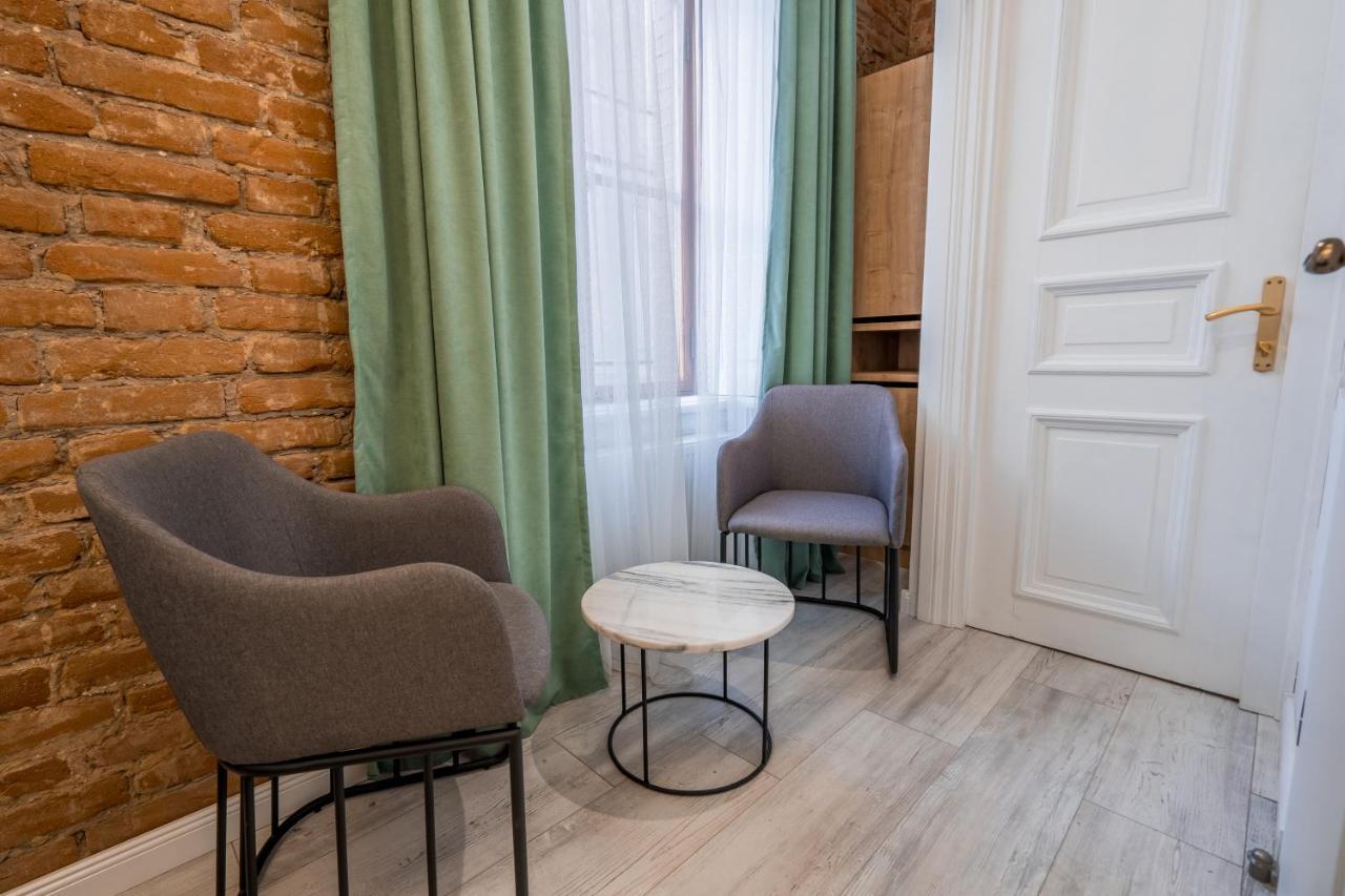 تبليسي Mini Hotel On Aghmashenebeli Ave المظهر الخارجي الصورة