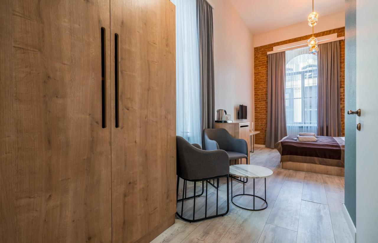 تبليسي Mini Hotel On Aghmashenebeli Ave المظهر الخارجي الصورة