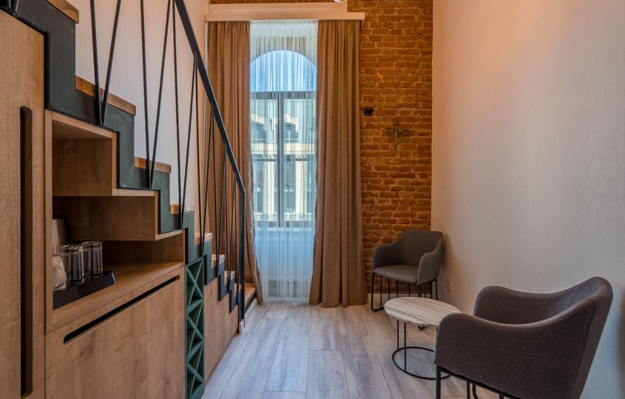 تبليسي Mini Hotel On Aghmashenebeli Ave المظهر الخارجي الصورة