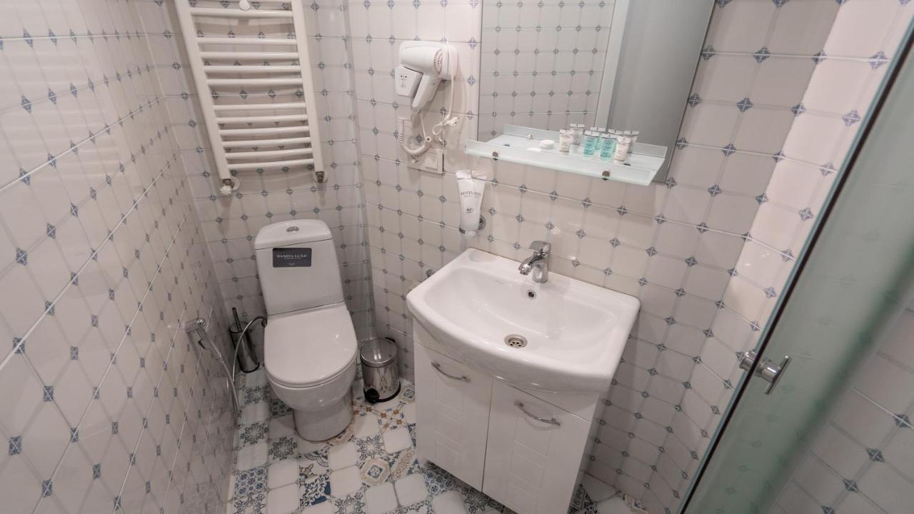 تبليسي Mini Hotel On Aghmashenebeli Ave المظهر الخارجي الصورة